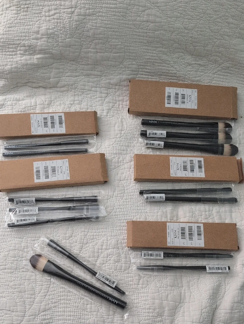 New In Box NYX Black Makeup Brushes Lot- 14 Brushes